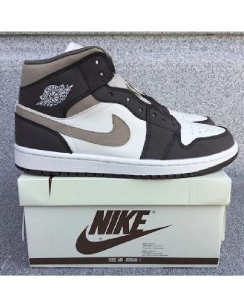 Air Jordan 1 Mid OG SP 554766-002